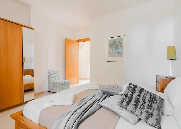 Apartament Laura In Centro *